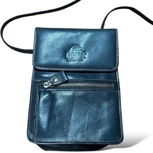 KODIAK CANADA Genuine Leather Phone Case on Fabric Lariat